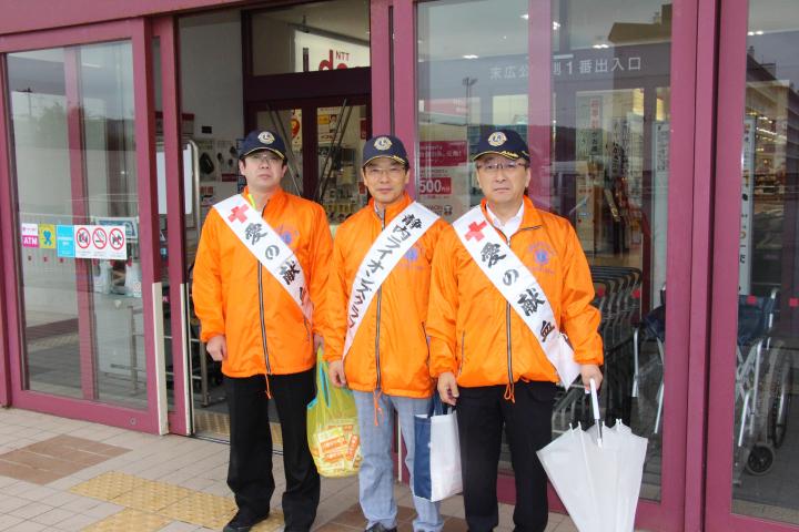 参加メンバー　イオン静内店前