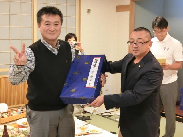 個人の部　優勝　L飛山和幸（写真は代理のL澤谷幸弘）