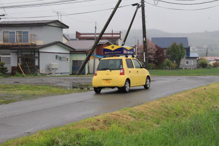 広報車で宣伝 北電(株)水力・電力センター前