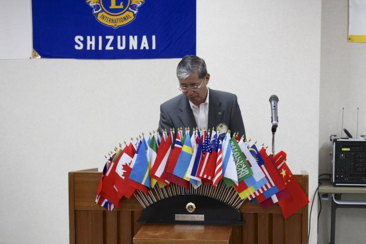 開会と閉会ゴングは、門別LC会長L浅野賢が担当しました。
