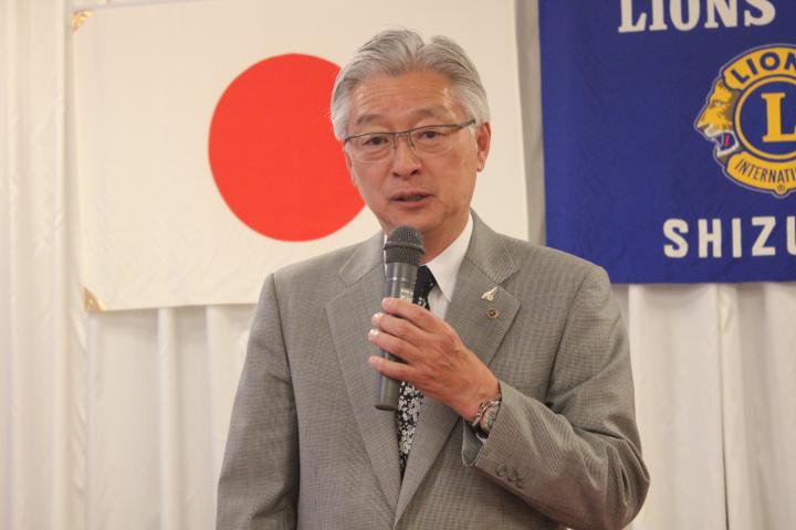 苫小牧ライオンズクラブ会長Ｌ福森希志雄、遠い所お足をお運びいただきまして誠にありがとうございます。そして、あたたかい祝辞、重ね重ねありがとうございました。