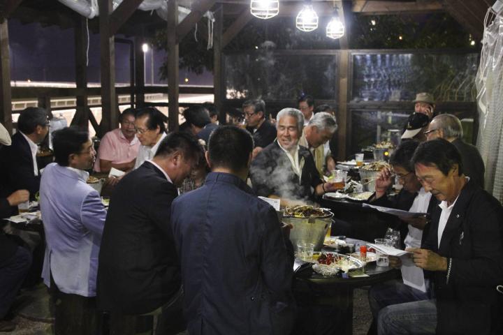 ライガーは門別競馬場のサマーハウスでジンギスカン。
