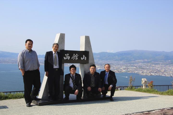 前日は函館観光を満喫した。函館山で。