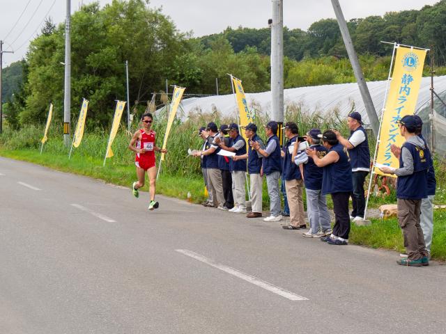 男子優勝、むかわ町の46番鍋城邦一氏